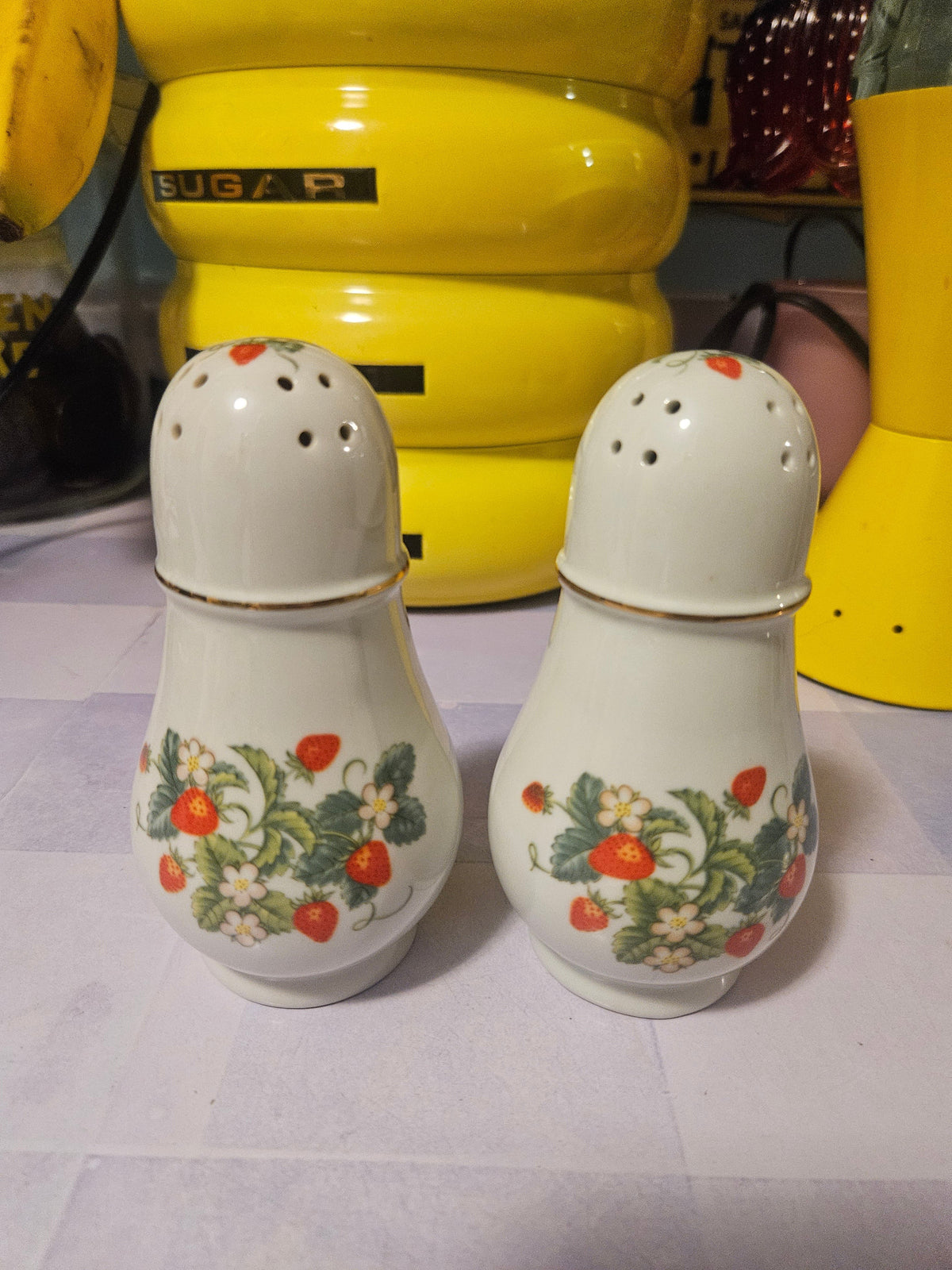 Vintage Avon Strawberry Porcelain Salt & Pepper Shakers — 22K Gold Trim
