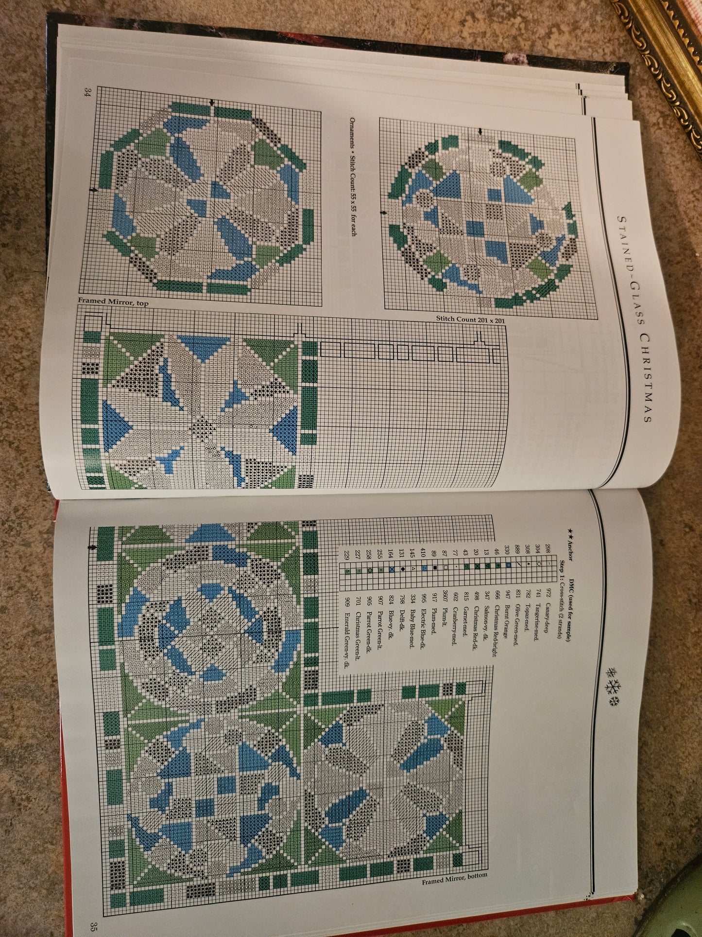 Better Homes and Gardens: A Merry Christmas in Cross-Stitch (1994)