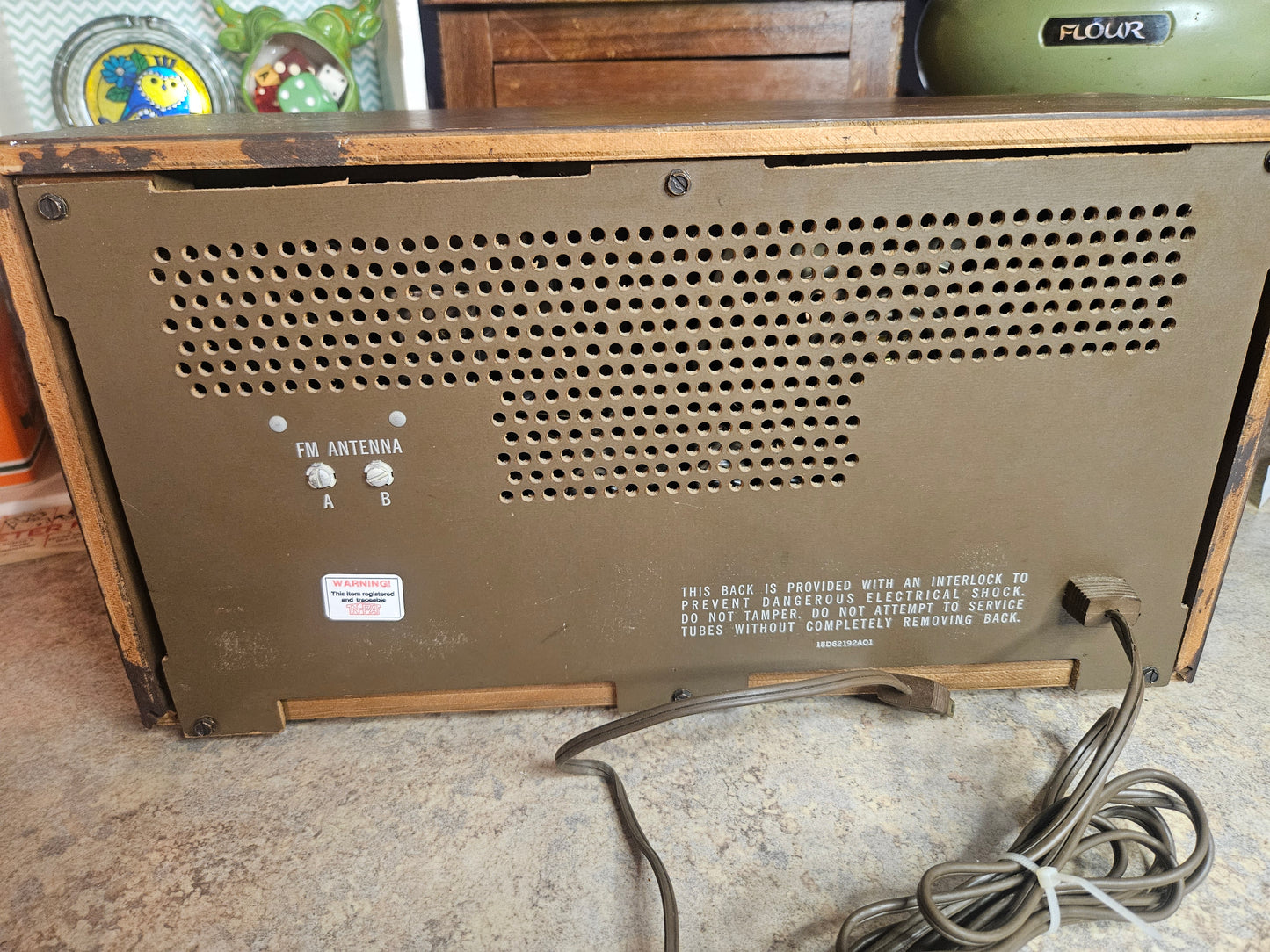 Vintage Motorola B10WA AM/FM Tube Radio – 1960s – Working