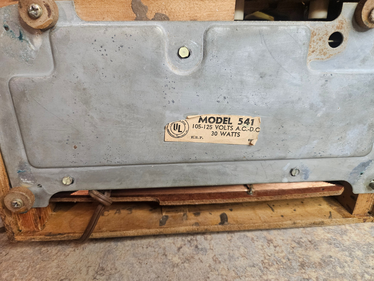 Vintage Emerson Model 541 Tube Radio – Working – Late 1940s/Early 1950s