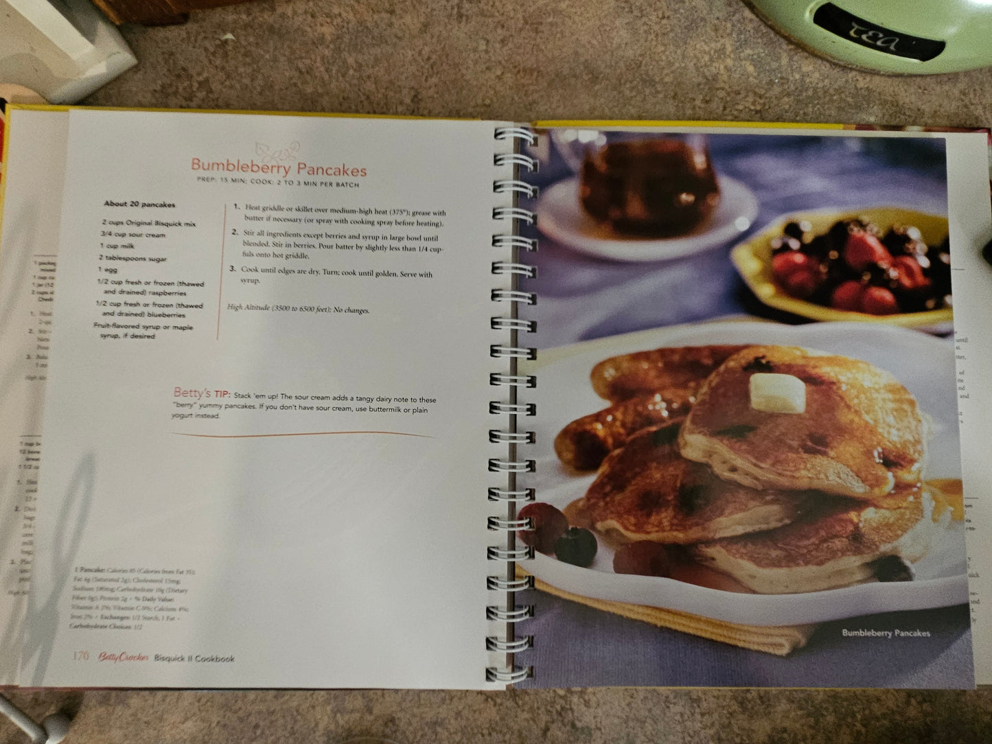 Betty Crocker Bisquick II Cookbook – All New Recipes – Spiral-Bound Hardcover
