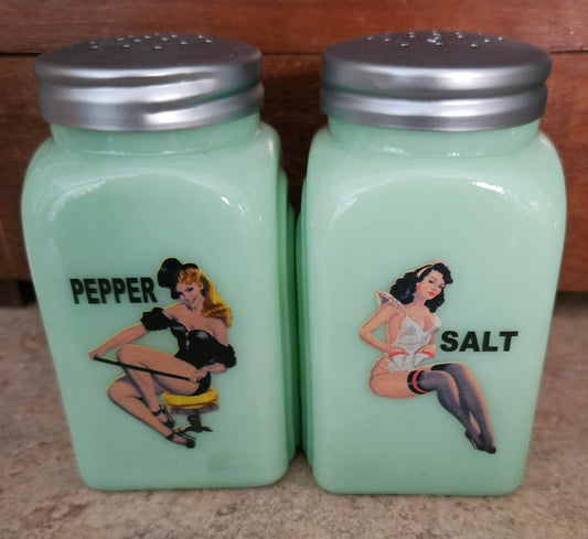 Jadeite Green Glass Pin-Up Girl Salt & Pepper Shakers – Vintage Style with Aluminum Lids