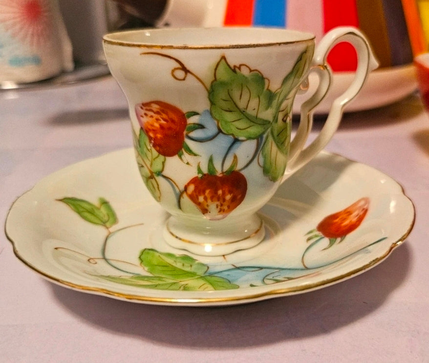 Ucagco China strawberry tea cup and saucer set, hand-painted strawberry motif with gold trim