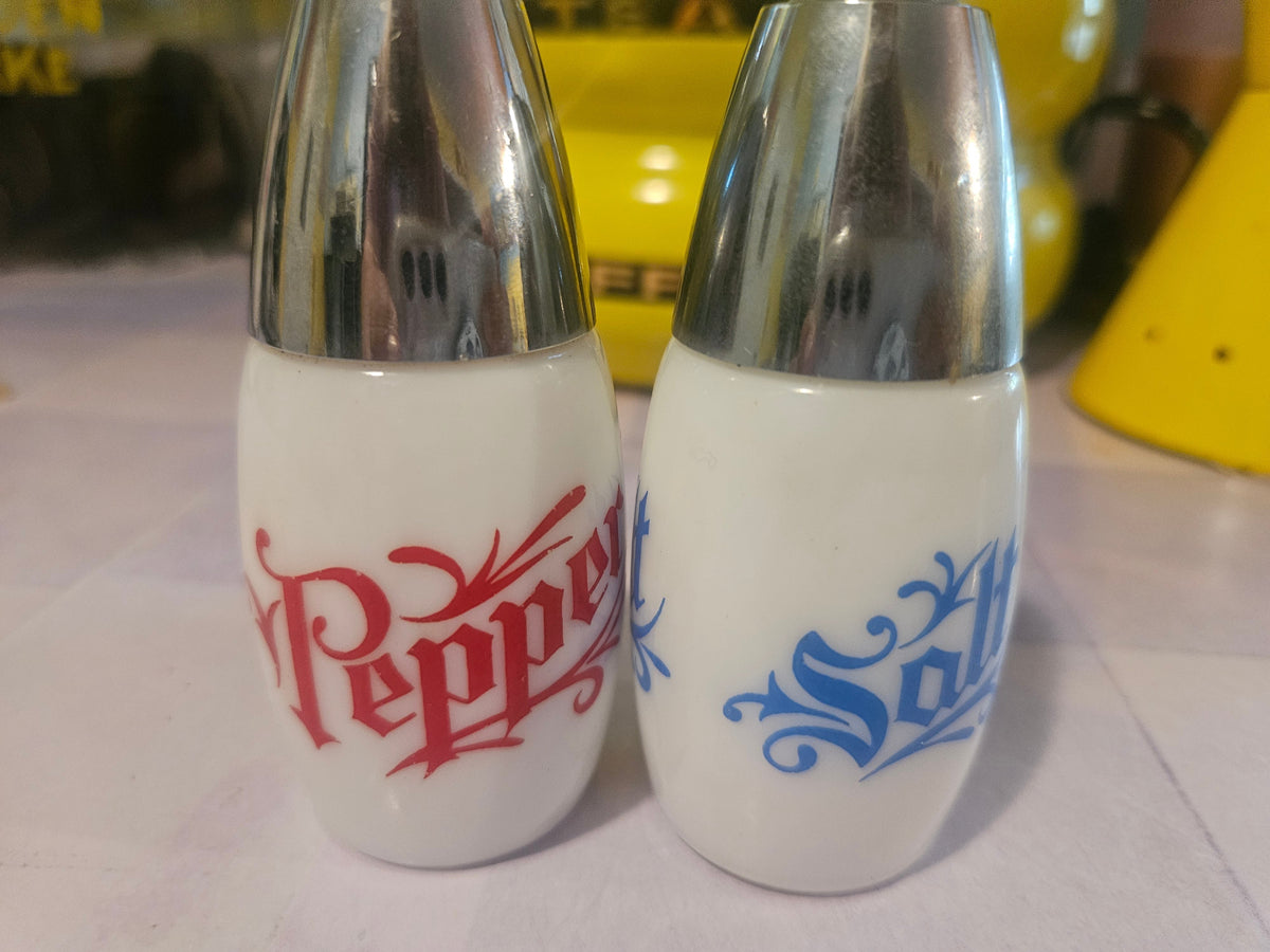 Vintage GEMCO Milk Glass Salt & Pepper Shakers