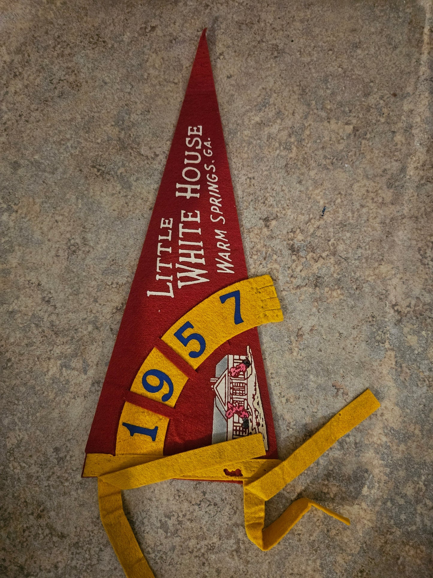 1957 Little White House Warm Springs Georgia souvenir felt pennant front showing red felt gold 1957 banner and cottage graphic