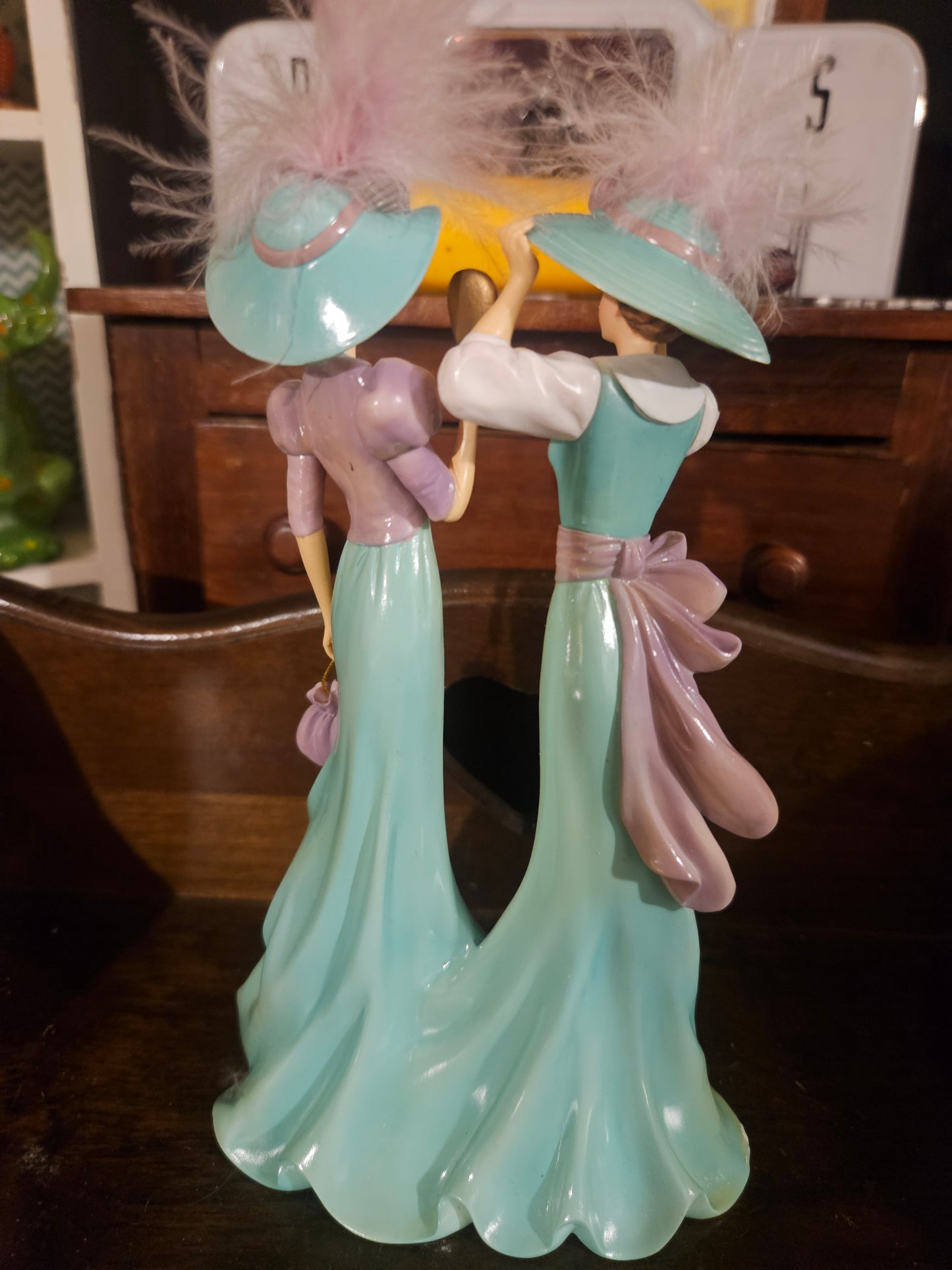 Thomas Kinkade Beloved Sisters Collection Figurine No. 2649A