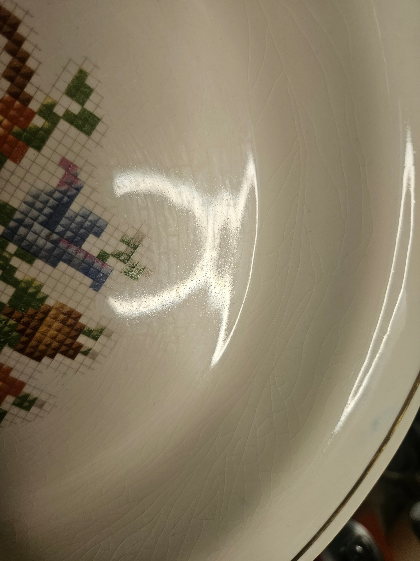 Salem China Cross-Stitch Floral Basket Pie Plate — 9", Gold Rim, American Pottery, 1930s–40s