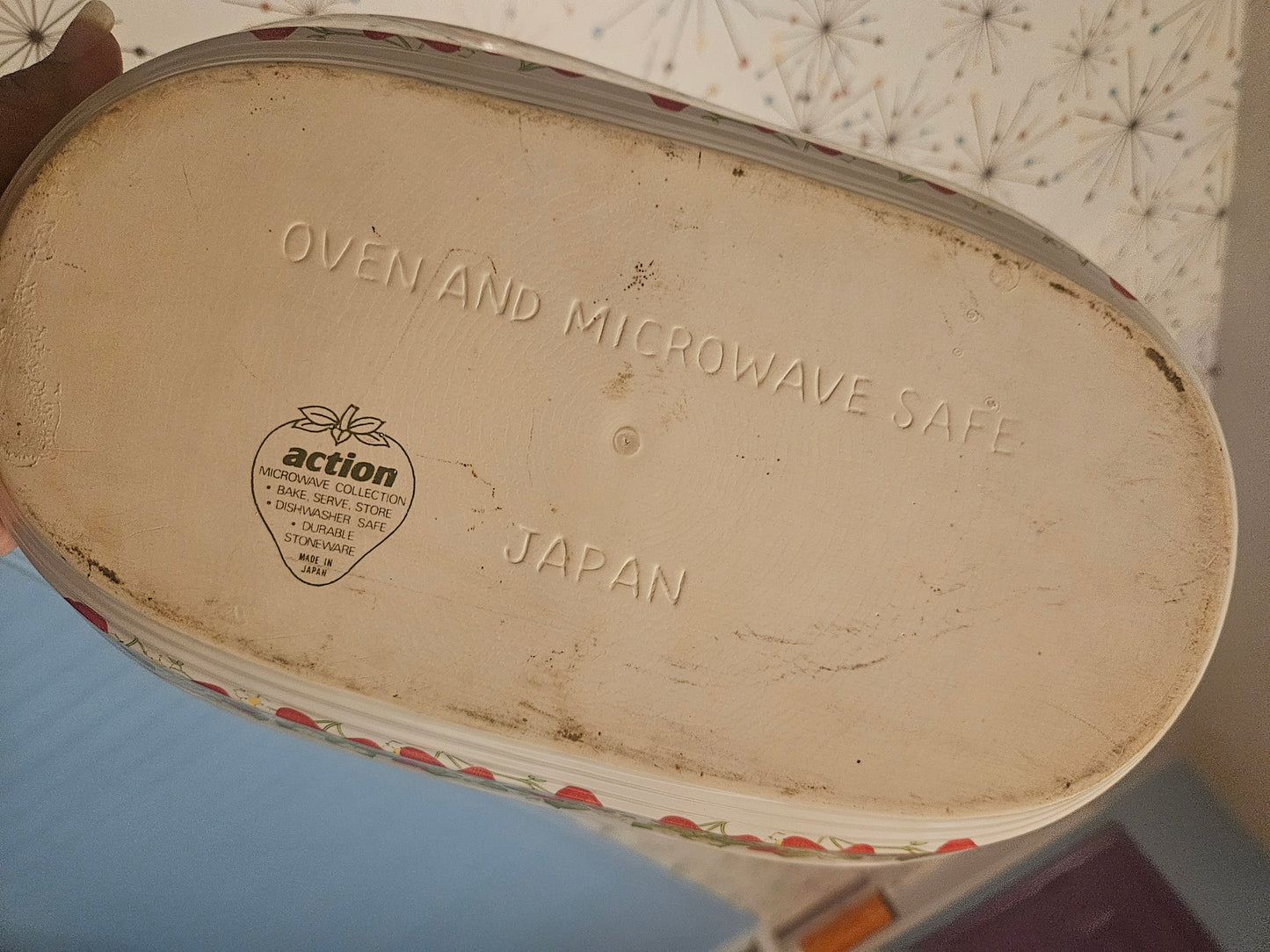 Action Microwave Collection Strawberry Divided Serving Dish — Made in Japan
