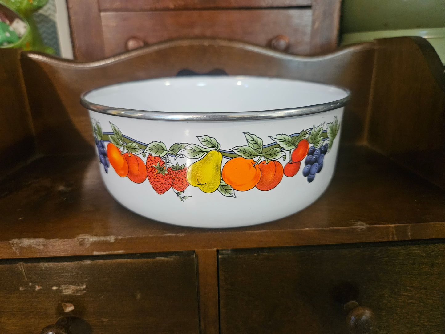 Corning Ware Fresh Cut Fruit Pattern Casserole Dish — 6.5" x 3"