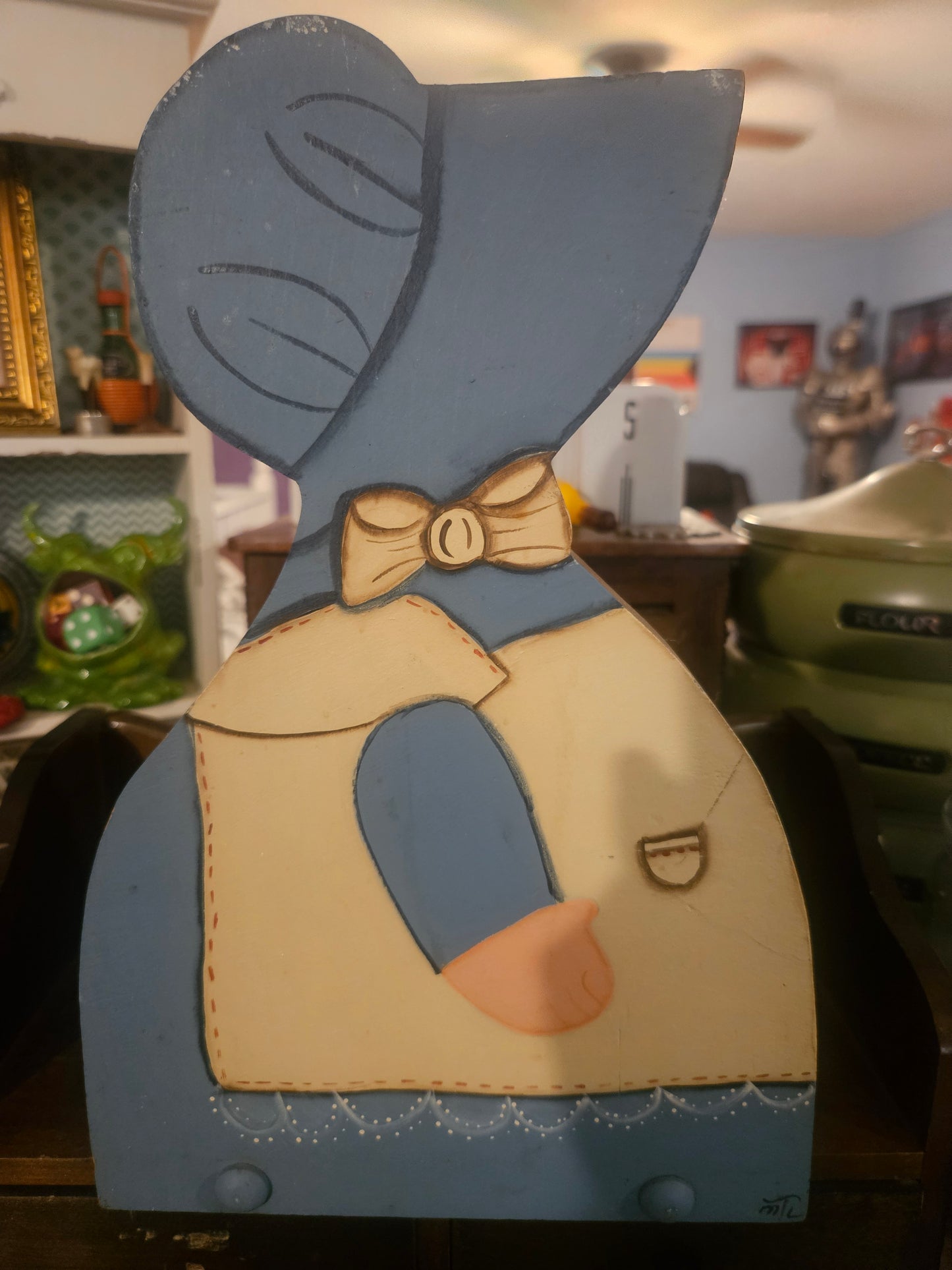 Hand-Painted Sunbonnet Sue Wooden Paper Towel Holder