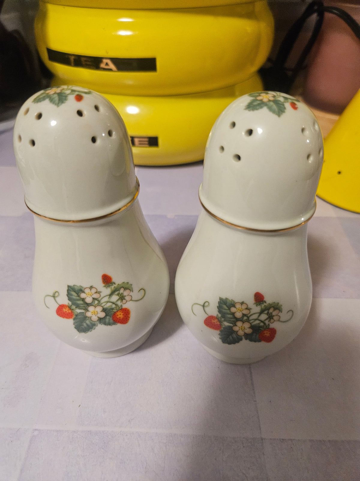 Vintage Avon Strawberry Porcelain Salt & Pepper Shakers — 22K Gold Trim