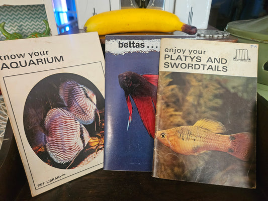 Vintage Pet Library Fish Booklets — Know Your Aquarium, Bettas & Platys and Swordtails, Set of 3