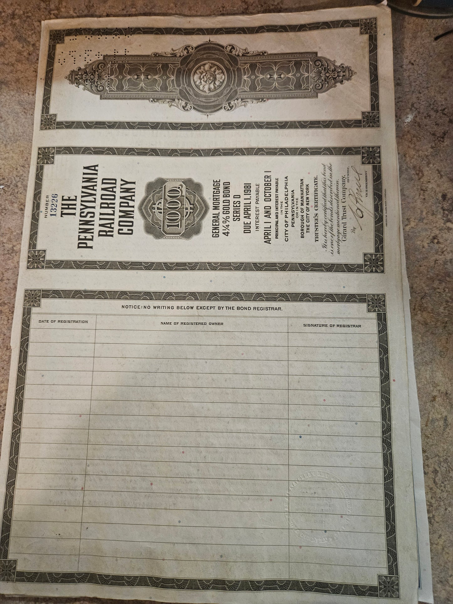 Vintage Railroad Stock & Bond Certificate Lot — Pennsylvania Railroad & Baltimore & Ohio, 4 Pieces