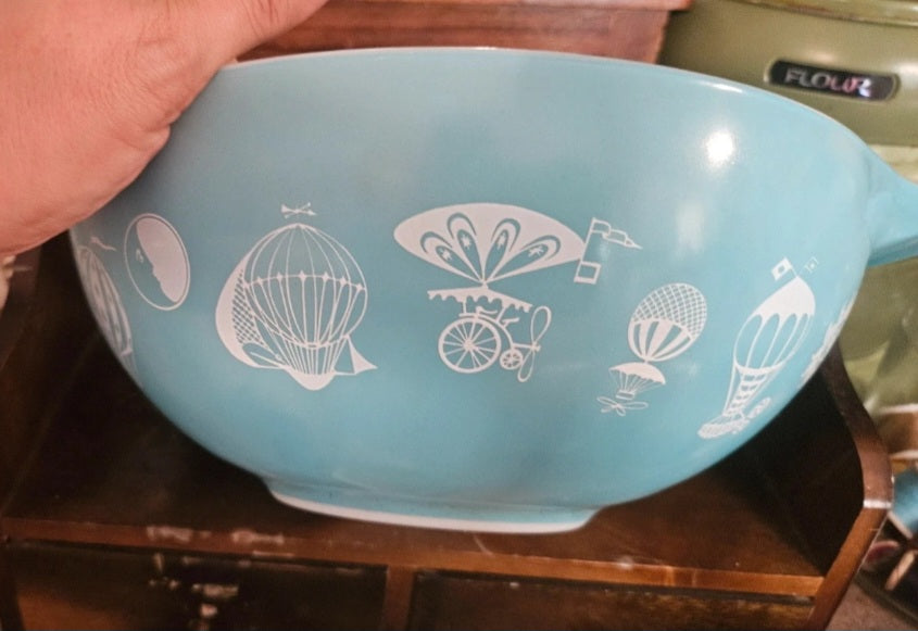 Pyrex Hot Air Balloon Cinderella Mixing Bowl #444 Turquoise