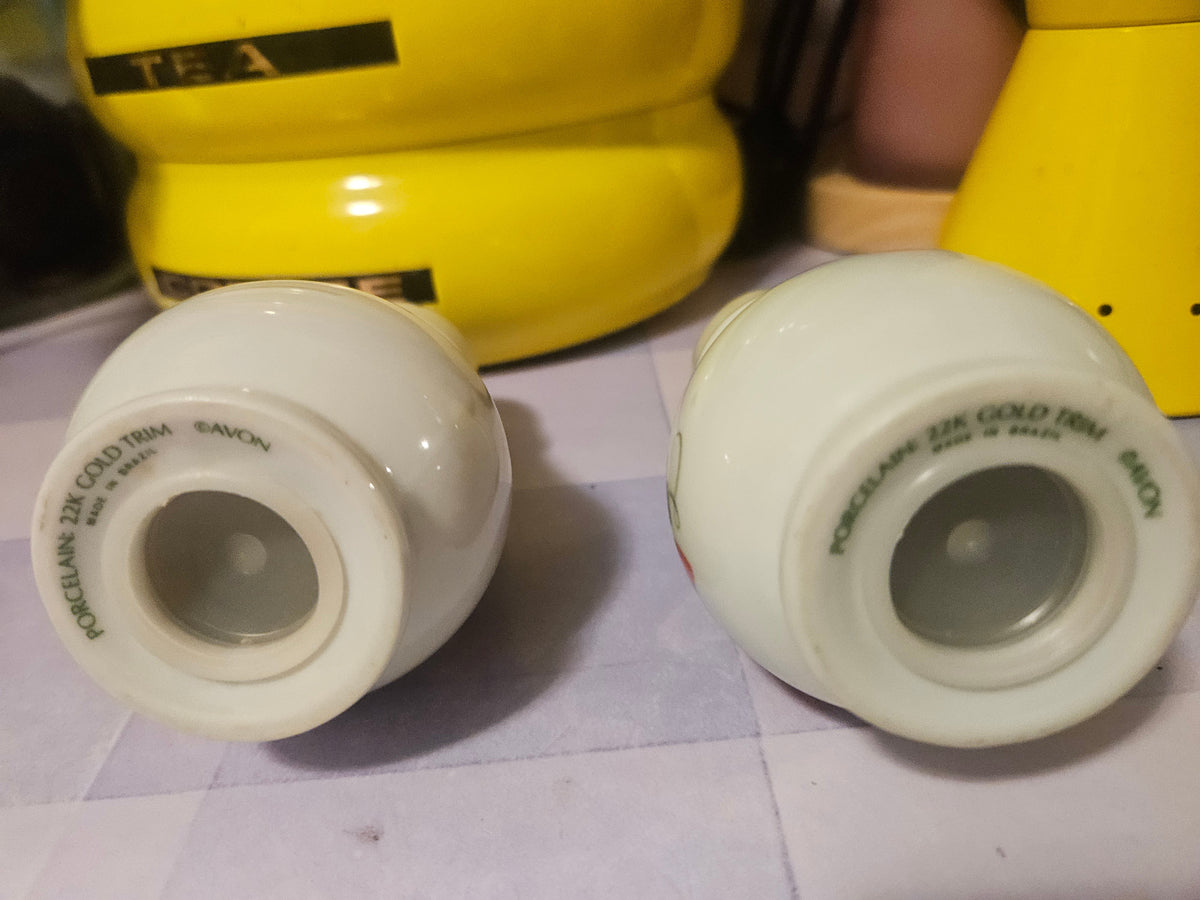 Vintage Avon Strawberry Porcelain Salt & Pepper Shakers — 22K Gold Trim