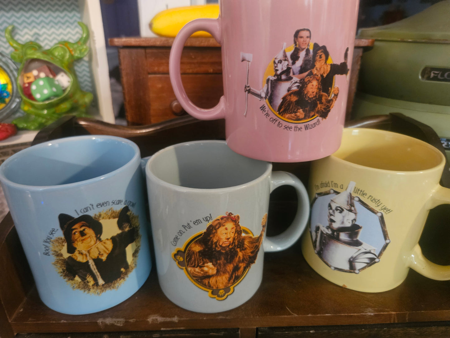 Wizard of Oz Vandor Mug Set of 4 Dorothy Scarecrow Tin Man Lion