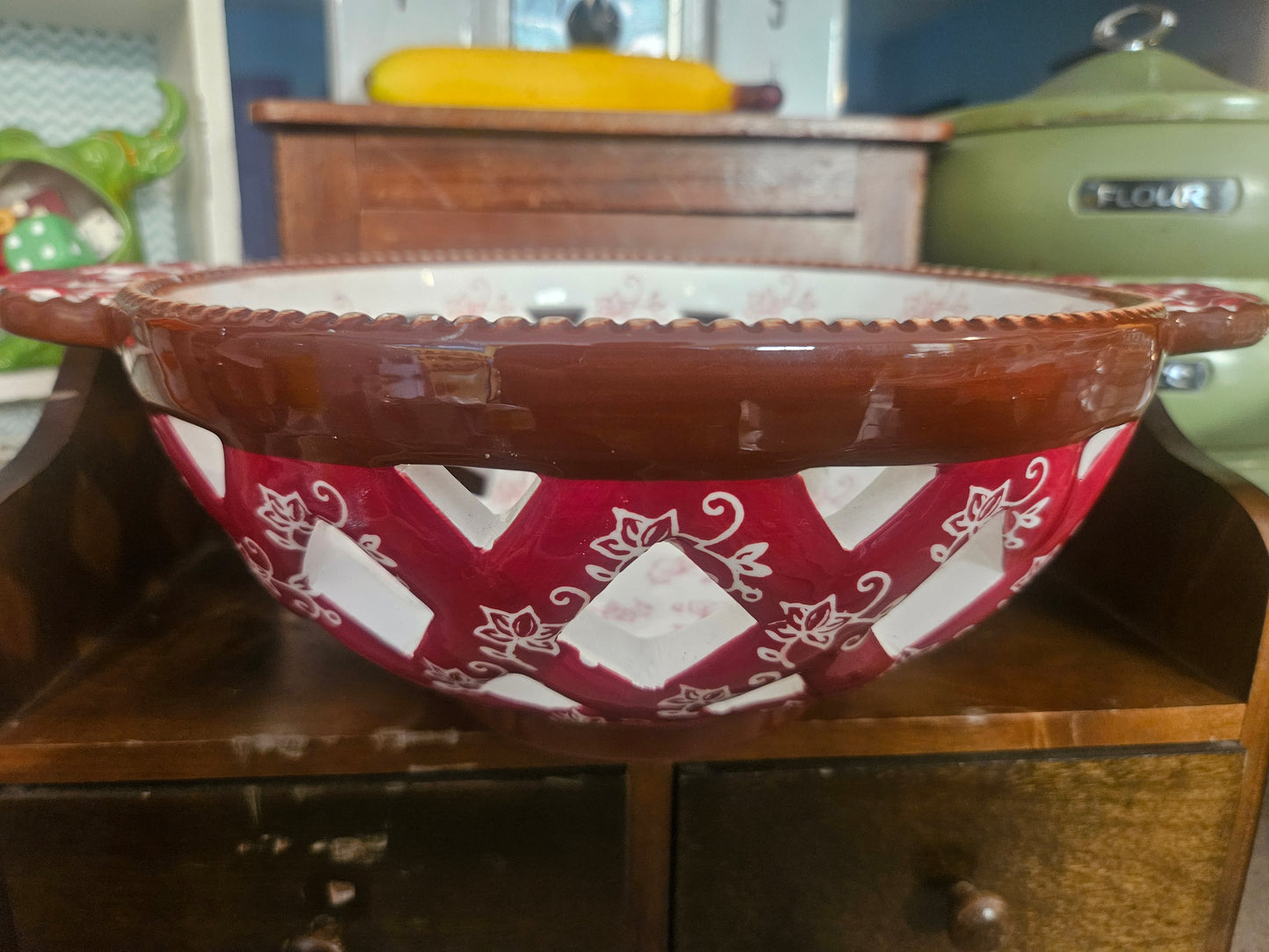 Temp-tations Floral Lace Presentable Ovenware Colander Bowl Red