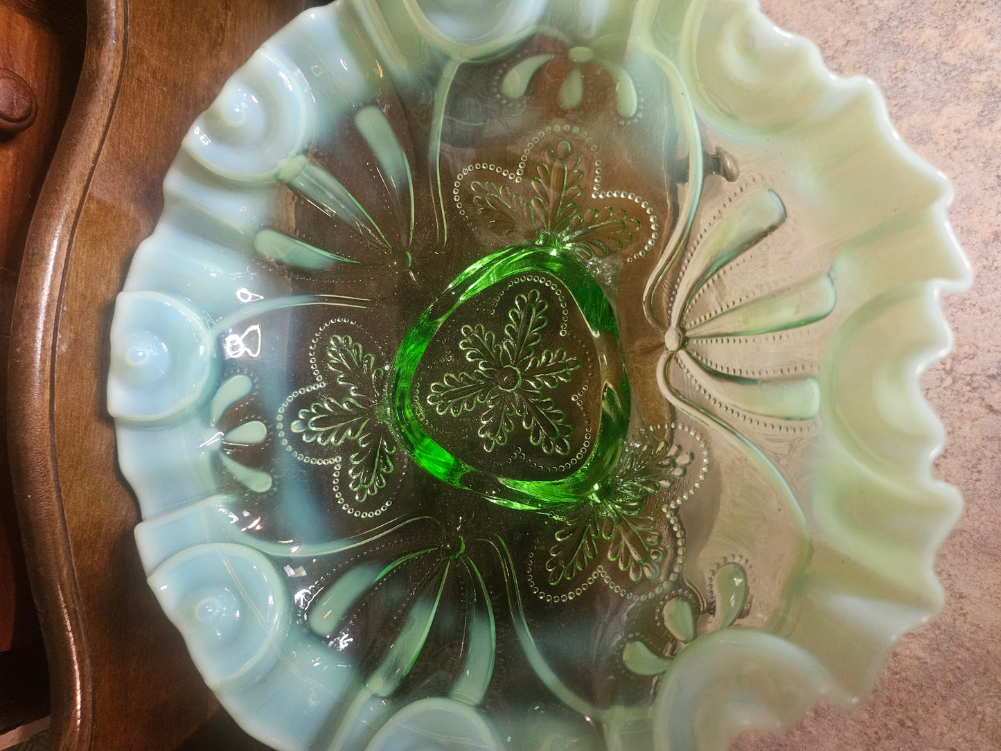 Jefferson Glass Green Opalescent Bowl — Meander Pattern, Ruffled Crimped Edge, 3 Feet, 8" x 8"