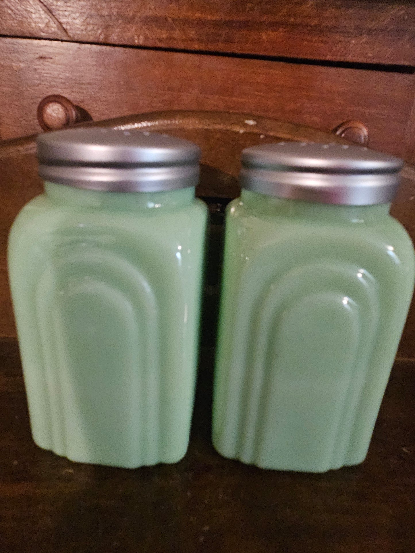 Jadeite Green Glass Pin-Up Girl Salt & Pepper Shakers – Vintage Style with Aluminum Lids