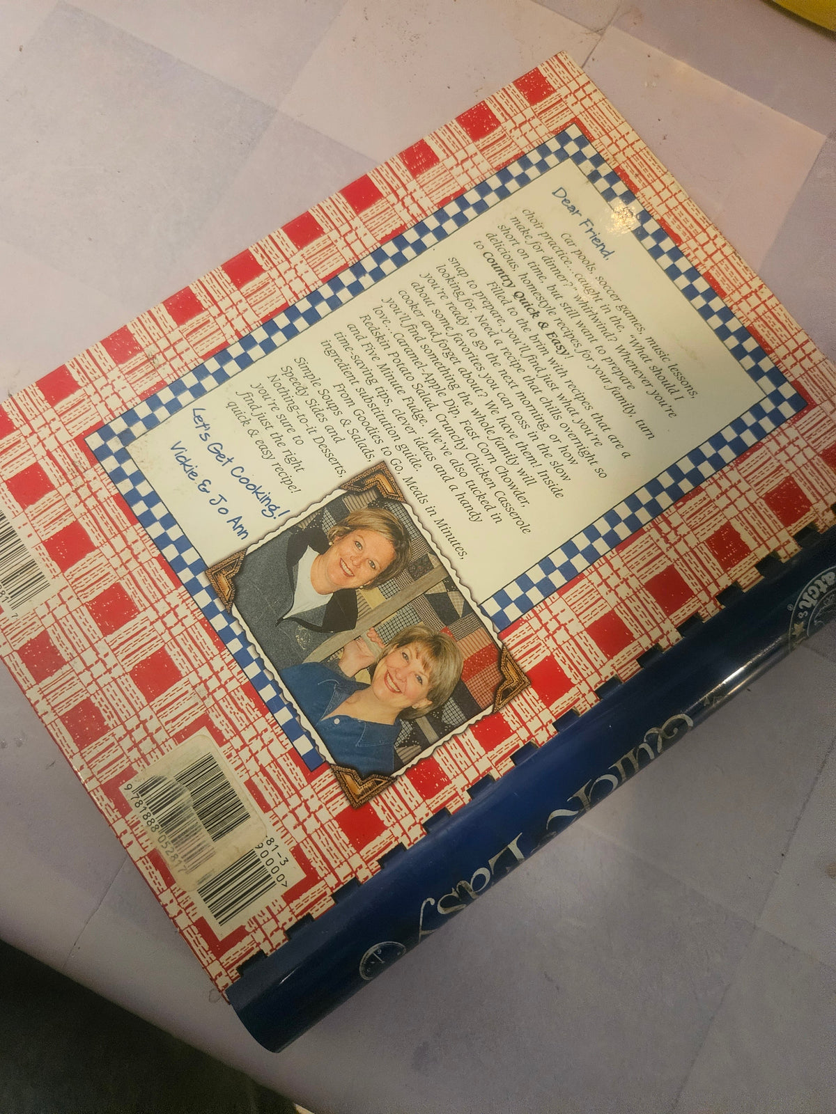 Gooseberry Patch Country Quick & Easy Cookbook — Spiral Bound