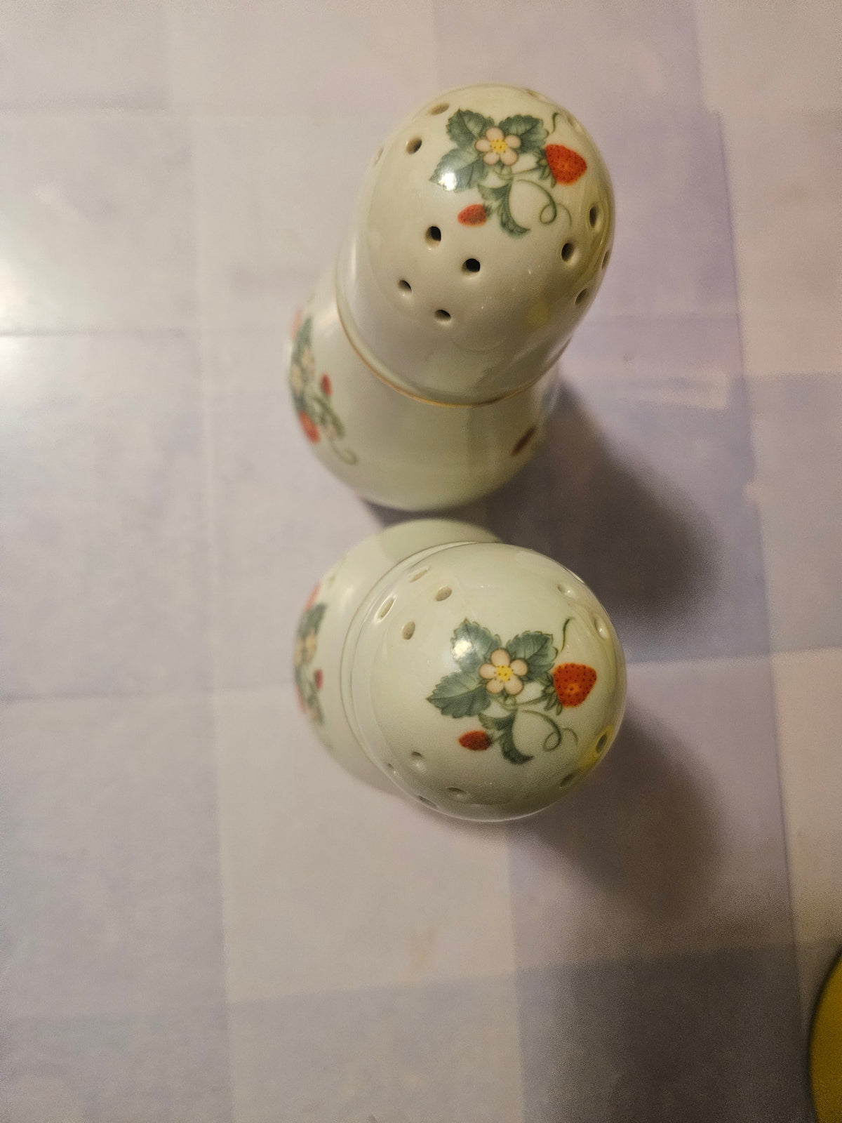 Vintage Avon Strawberry Porcelain Salt & Pepper Shakers — 22K Gold Trim