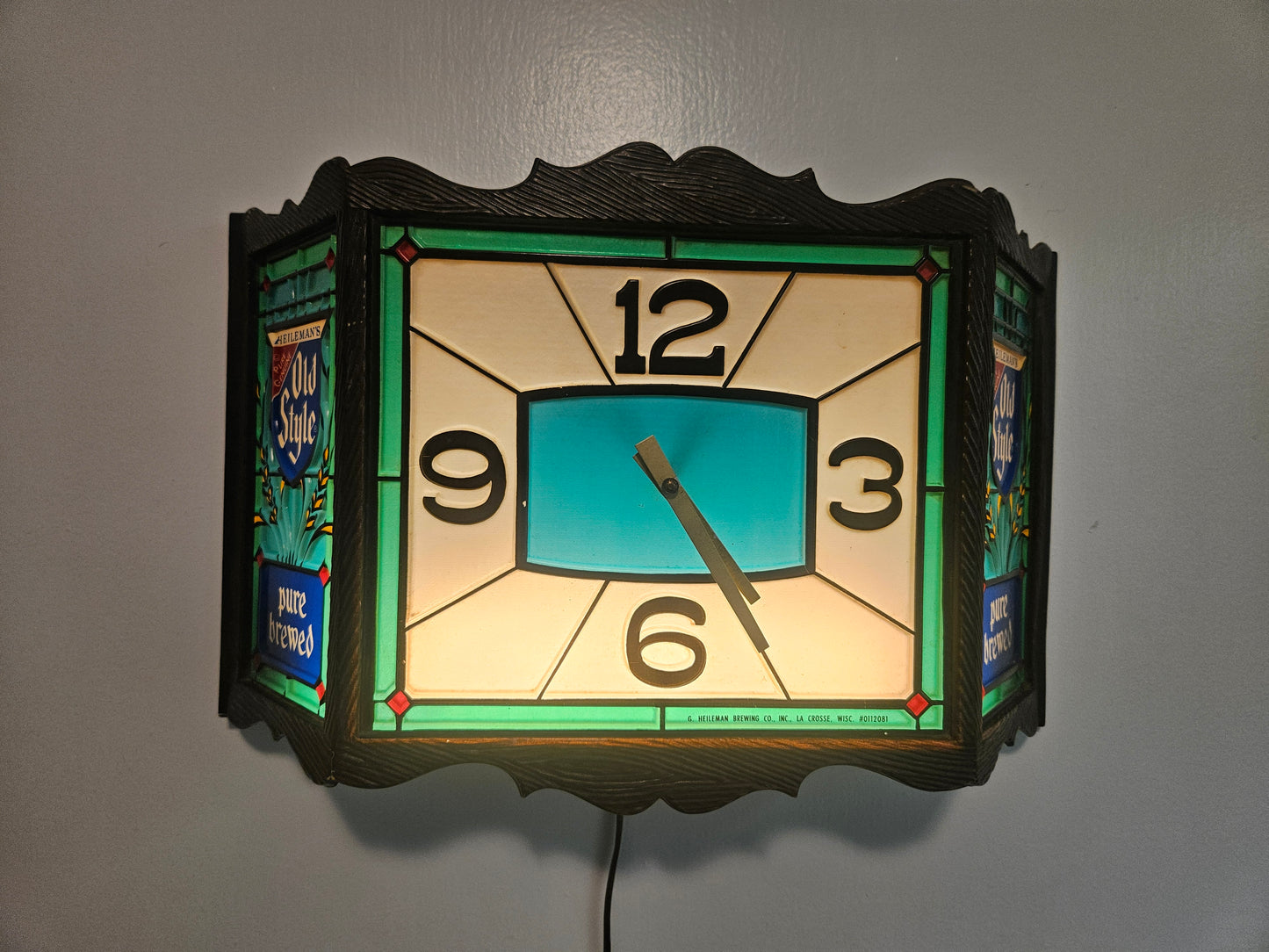 Heileman's Old Style Beer Fluorescent Lighted Clock — Faux Stained Glass, Working, © 1970