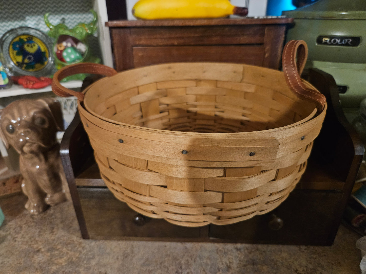Longaberger Handmade Basket — Large Round with Leather Handles, 2003