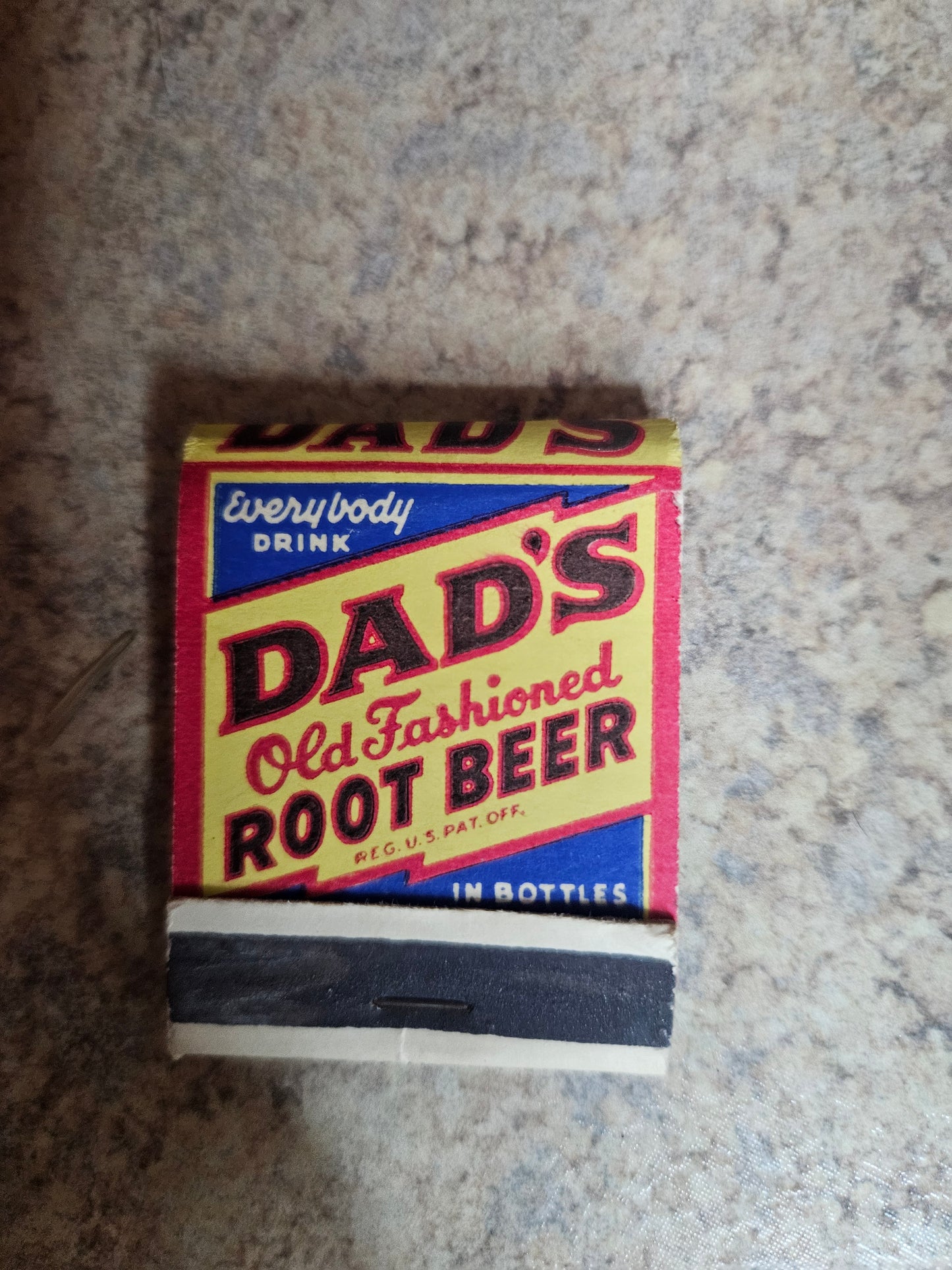Dad's Old Fashioned Root Beer Advertising Matchbook – "Meet Dad's Family" – Made in USA