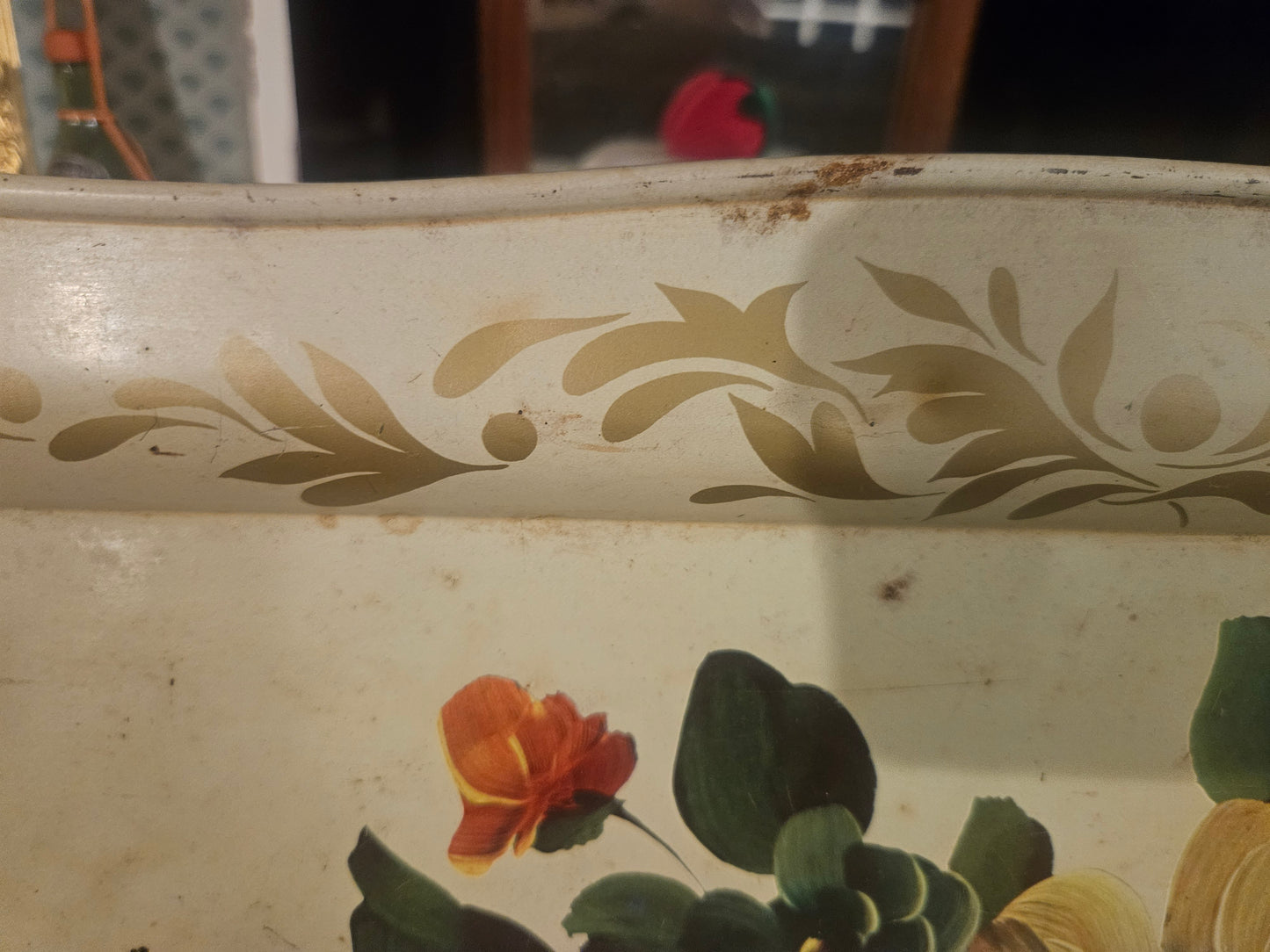 Vintage Tole-Style Metal Floral Tray — Rose Bouquet Display