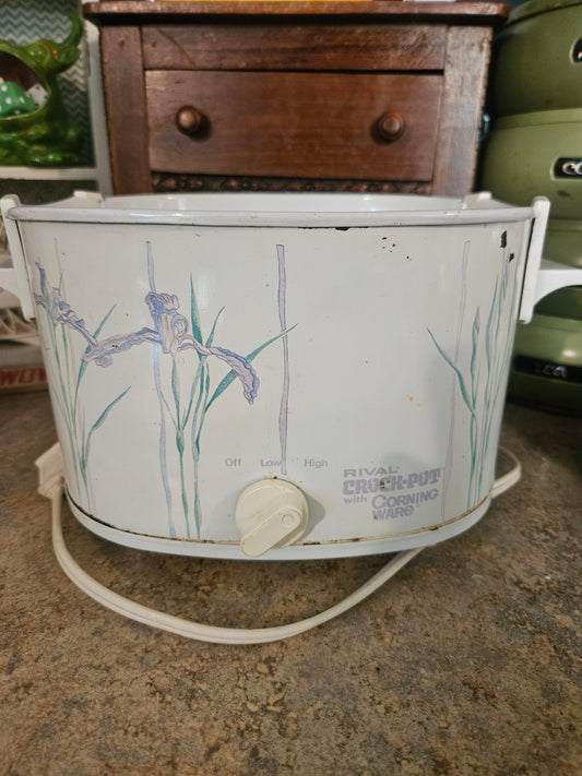 Corning Ware iris floral insert top view showing clean white interior